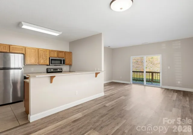 2nd image of 43 Foxden Dr #104, Fletcher, NC 28732 | MLS# 4396841