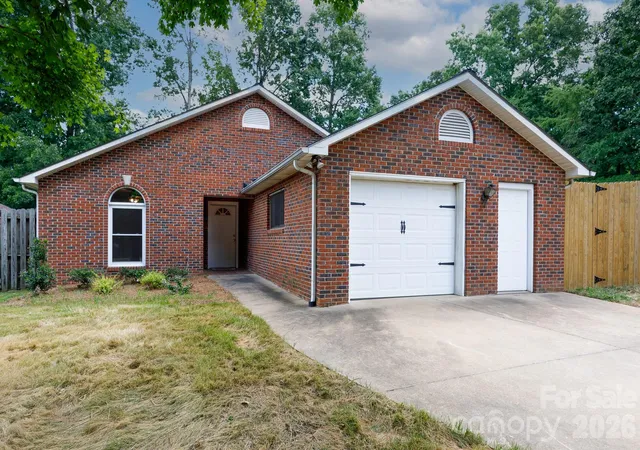 Photo 2 of Single family home for sale at 1108 Ebinport Rd, Rock Hill, SC 29732 | MLS# 4396842 | Listing updated on 2026-09-01