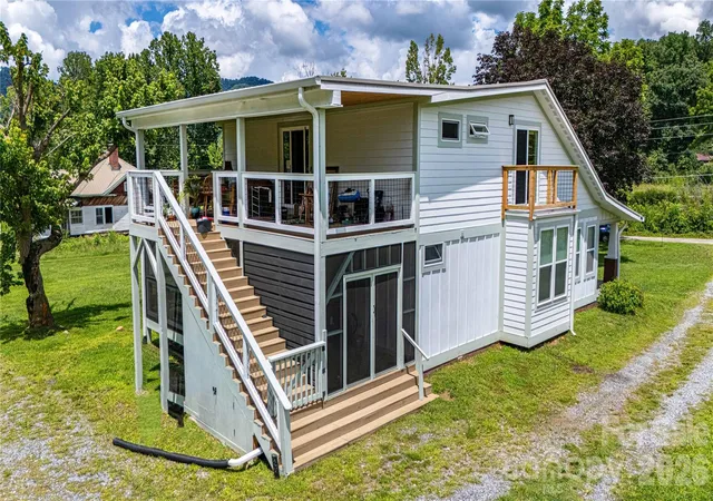 2nd image of 16 Riverside Dr, Barnardsville, NC 28709 | MLS# 4396909