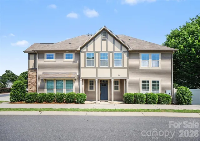 3rd image of 824 Ayrshire Ave, Fort Mill, SC 29708 | MLS# 4396910