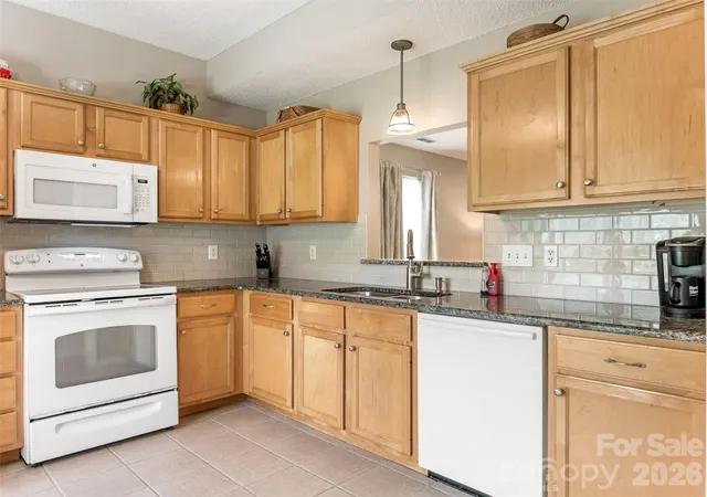 Homes for sale in Matthews, NC | 1000 Kerry Greens Dr, Matthews, NC 28104 | MLS# 4396916