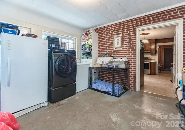 2nd image of 2111 Emmanuel Church Rd, Conover, NC 28613 | MLS# 4396918