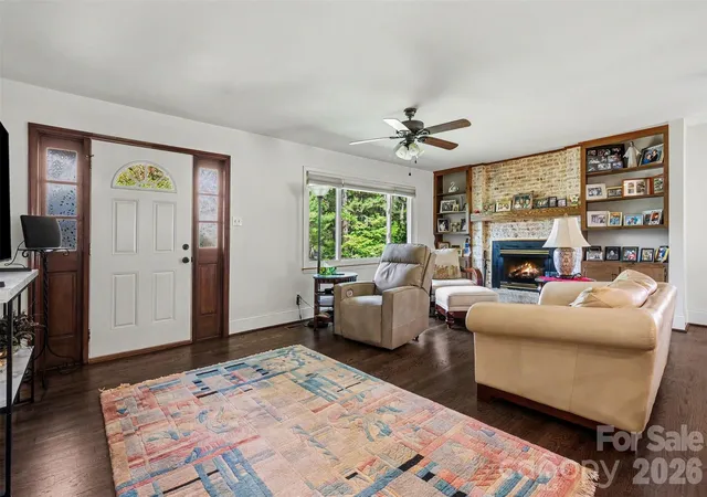 Photo 2 of Single family home for sale at 7107 Rolling Hills Dr, Sherrills Ford, NC 28673 | MLS# 4396922 | Listing updated on 2026-10-06