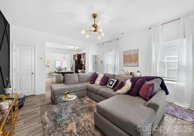 Photo 2 of Townhouse for sale at 1031 Plz Walk Dr, Charlotte, NC 28215 | MLS# 4396932 | Listing updated on 2026-08-10