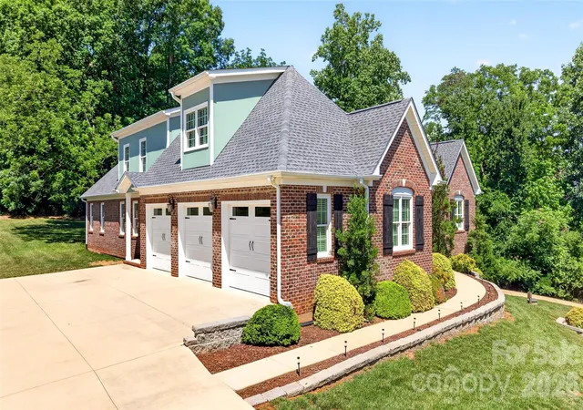 Homes for sale in Statesville, NC | 157 Natures Trl, Statesville, NC 28625 | MLS# 4396943