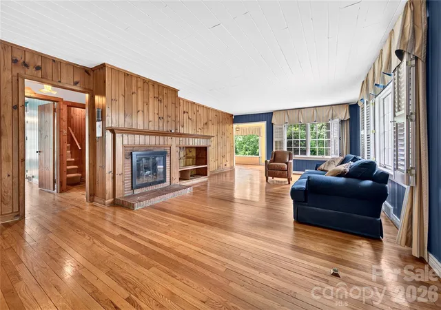 4th image of 25 Inglewood Rd, Asheville, NC 28804 | MLS# 4396953