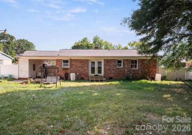 Homes for sale in Shelby, NC | 203 Kenwood Dr, Shelby, NC 28150 | MLS# 4396962