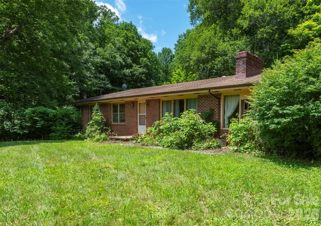 Homes for sale in Marshall, NC | 637 Fisher Ln, Marshall, NC 28753 | MLS# 4396966
