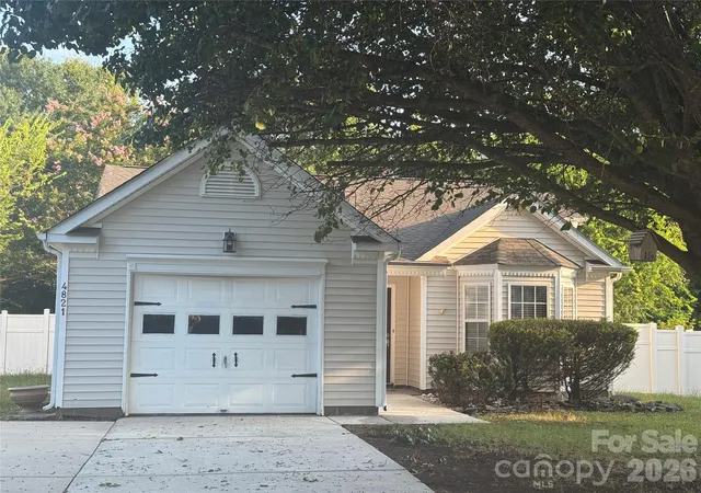 2nd image of 4821 Renfrew Dr, Concord, NC 28027 | MLS# 4396998