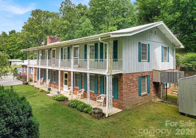 Homes for sale in Brevard, NC | 106 Flora Lina Dr, Brevard, NC 28712 | MLS# 4397002