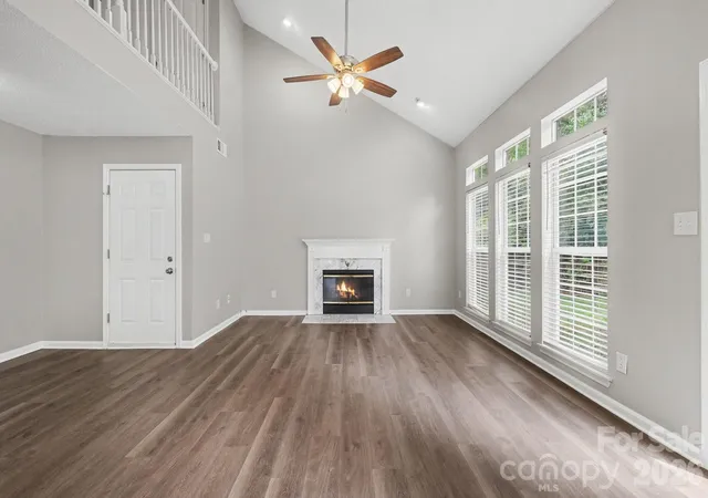 3rd image of 8401 Redstone View Dr, Charlotte, NC 28269 | MLS# 4397005
