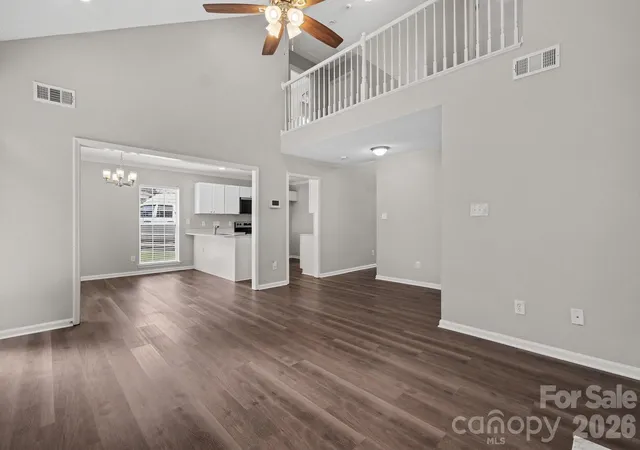 4th image of 8401 Redstone View Dr, Charlotte, NC 28269 | MLS# 4397005