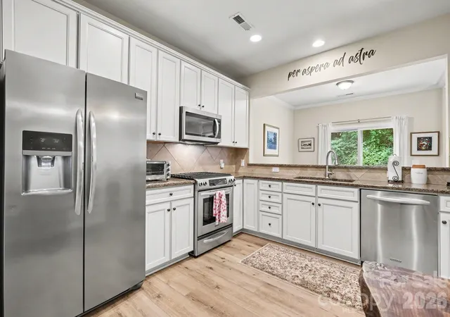 Photo 4 of Townhouse for sale at 16247 Annahill Ct, Charlotte, NC 28277 | MLS# 4397007 | Listing updated on 2026-10-02