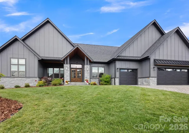 2nd image of 582 Daniel Circle Dr, Mills River, NC 28759 | MLS# 4397023