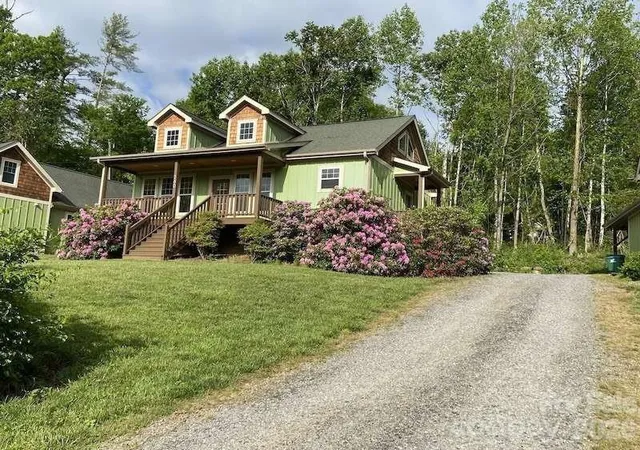 2nd image of 260 Bull Creek Rd, Asheville, NC 28805 | MLS# 4397044