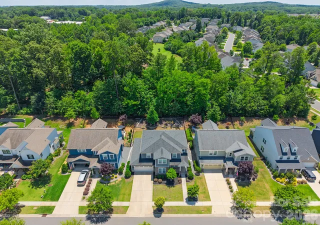 Photo 2 of Single family home for sale at 720 Yellow Jessamine Dr, Clover, SC 29710 | MLS# 4397045 | Listing updated on 2026-09-26