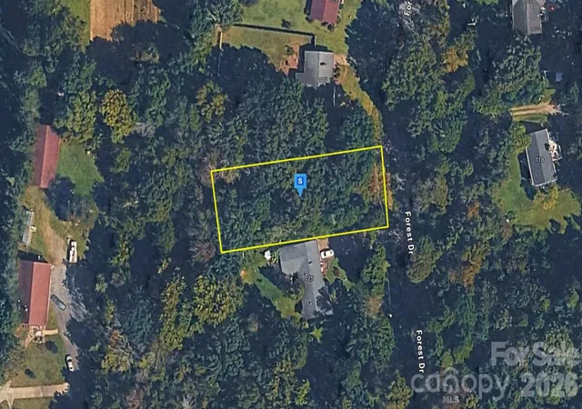 Homes for sale in Graham, NC | 121 Forest Dr, Graham, NC 27253 | MLS# 4397067