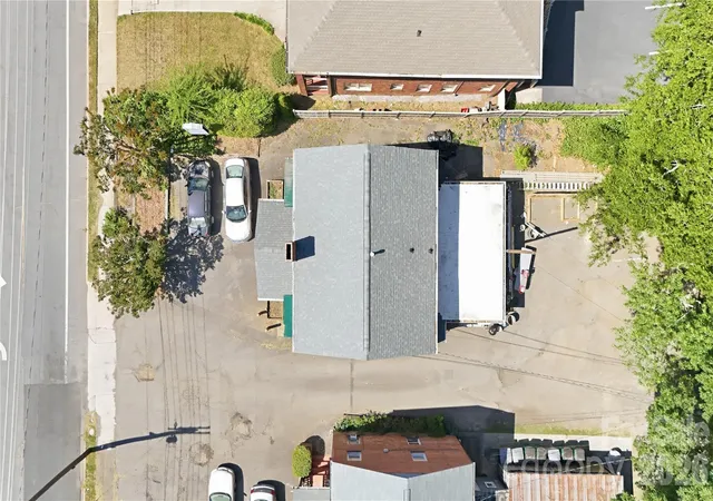 4th image of 2213-2219 Park Rd, Charlotte, NC 28203
