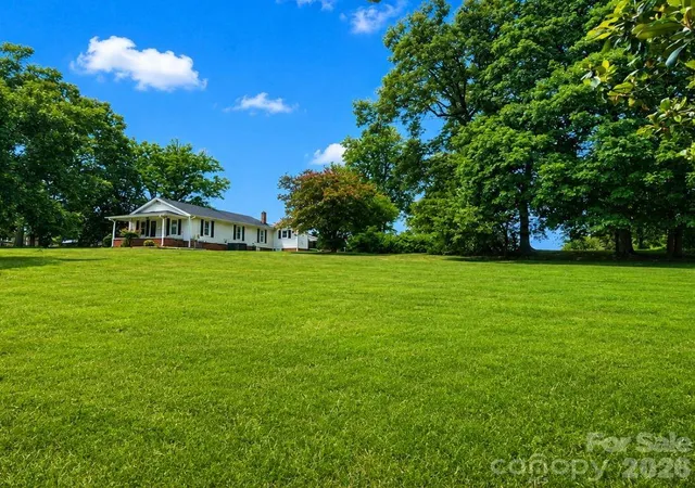 Homes for sale in Cherryville, NC | 1209 Requa Rd, Cherryville, NC 28021 | MLS# 4397103