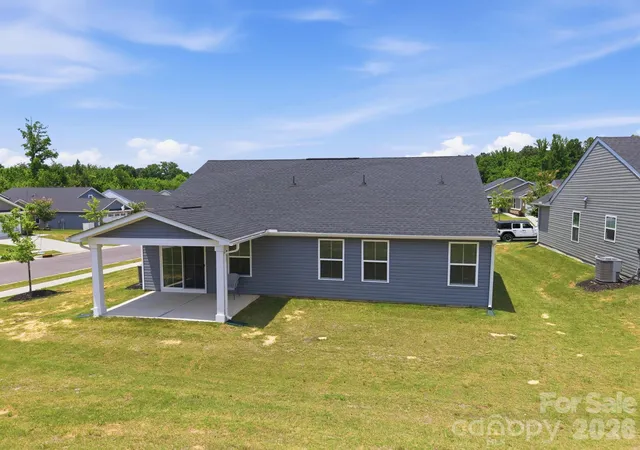 Photo 3 of Single family home for sale at 621 Grandiflora Ave, Lancaster, SC 29720 | MLS# 4397110 | Listing updated on 2026-09-01