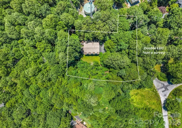 47th image of 122 Birchwood Dr, Hendersonville, NC 28739 | MLS# 4397115