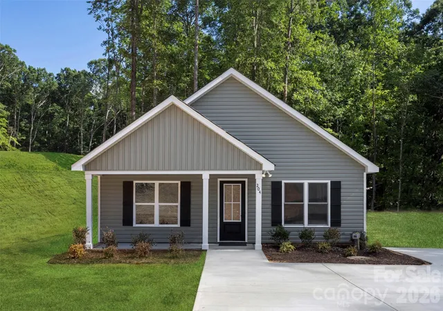 Homes for sale in Albemarle, NC | 204 Knollwood Cir, Albemarle, NC 28001 | MLS# 4397126