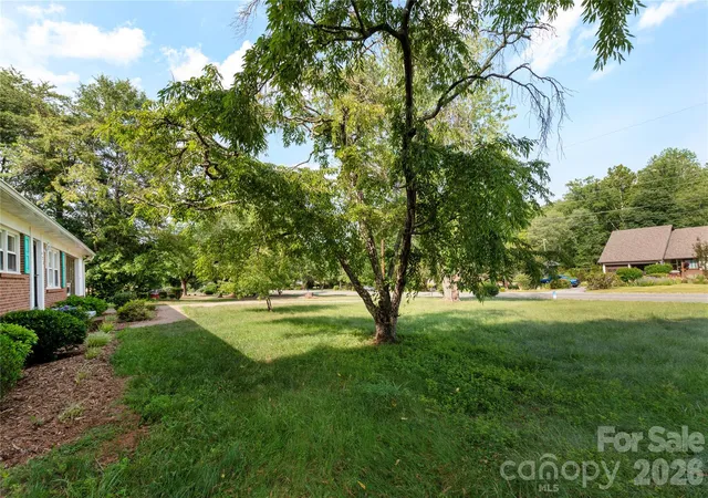 30th image of 425 Bost Rd, Morganton, NC 28655 | MLS# 4397179