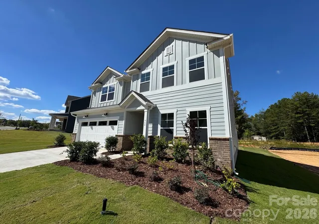 Photo 3 of Single family home for sale at 964 Kinship Dr, Lancaster, SC 29720 | MLS# 4397197 | Listing updated on 2026-10-08