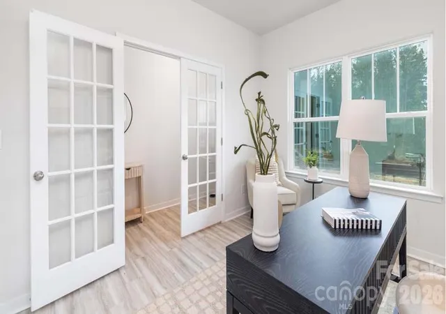 3rd image of 5128 Parker Forest Dr, Charlotte, NC 28215 | MLS# 4397202
