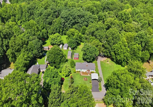 4th image of 2517 Plum St, Charlotte, NC 28269 | MLS# 4397203