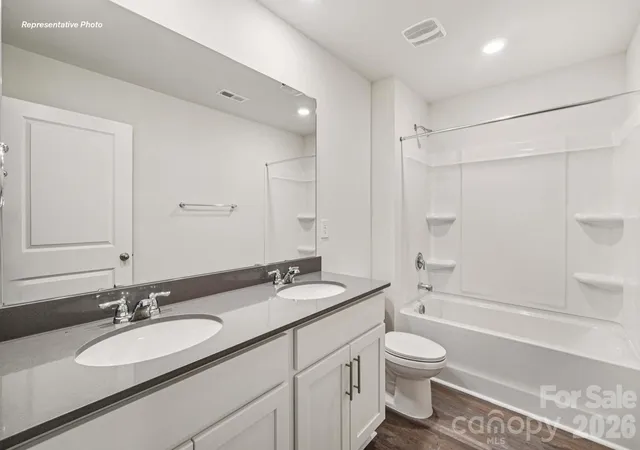 33rd image of 5124 Parker Forest Dr, Charlotte, NC 28215 | MLS# 4397206