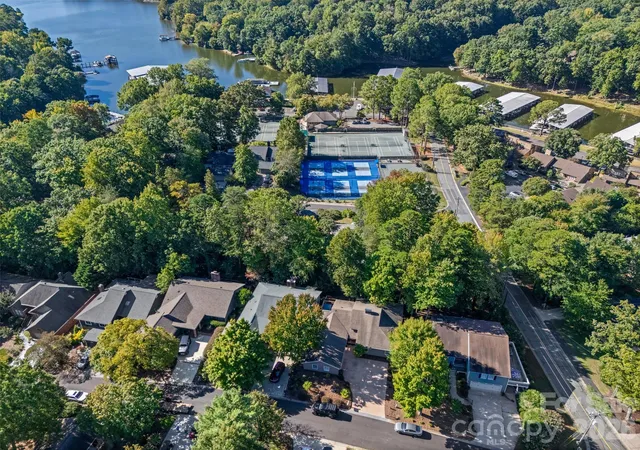 Photo 3 of Single family home for sale at 18 Shipmaster Ct, Clover, SC 29710 | MLS# 4397222 | Listing updated on 2026-09-30