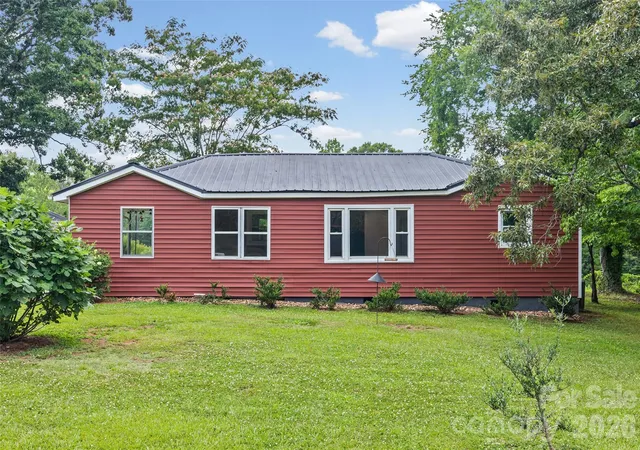 Homes for sale in Richburg, SC | 2236 Mountain Gap Rd, Richburg, SC 29729 | MLS# 4397236