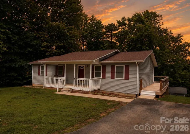 Photo 3 of Single family home for sale at 628 Hidden View Loop, Marion, NC 28752 | MLS# 4397253 | Listing updated on 2026-07-15
