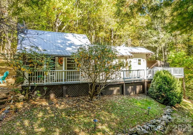Photo 1 of Single family home for sale at 284 Grady Winkler Rd, Boone, NC 28607 | MLS# 4397278 | Listing updated on 2026-09-01