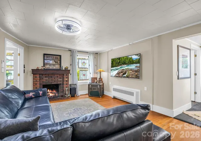 Photo 3 of Single family home for sale at 23 Sunset Dr, Black Mountain, NC 28711 | MLS# 4397312 | Listing updated on 2026-09-29