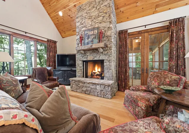 Photo 4 of Single family home for sale at 185 Songcatcher Ct, Tuckasegee, NC 28783 | MLS# 4397317 | Listing updated on 2026-07-01