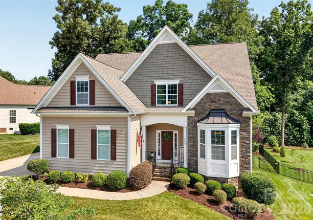 Homes for sale in Huntersville, NC | 6405 Alba Rose Ln, Huntersville, NC 28078 | MLS# 4397325