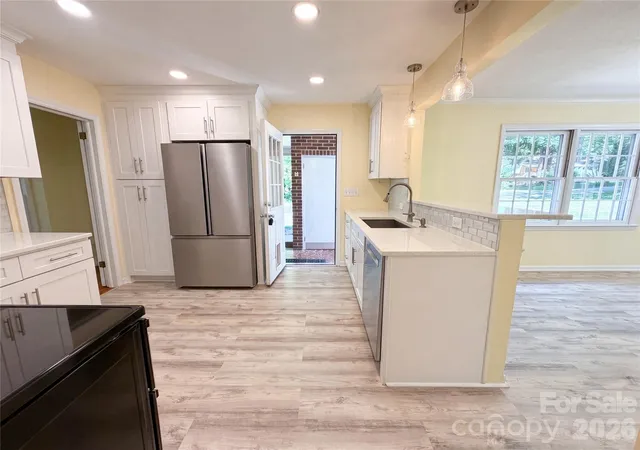 Photo 3 of Single family home for sale at 501 Derby Ct, Gastonia, NC 28054 | MLS# 4397339 | Listing updated on 2026-09-17