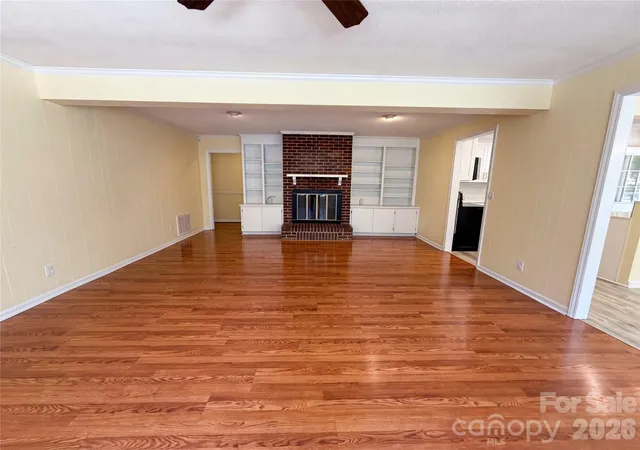 Photo 3 of Single family home for sale at 501 Derby Ct, Gastonia, NC 28054 | MLS# 4397339 | Listing updated on 2026-09-17