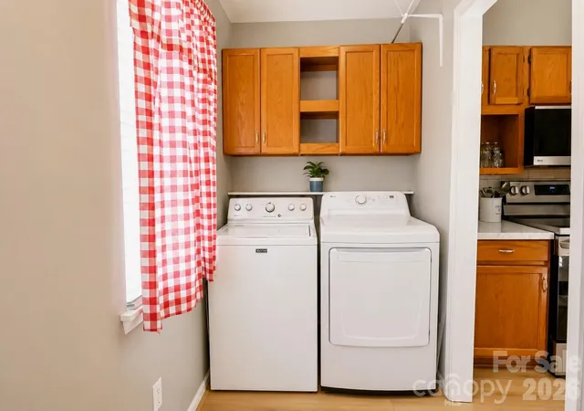 2nd image of 1969 Ebenezer Rd, Rock Hill, SC 29732