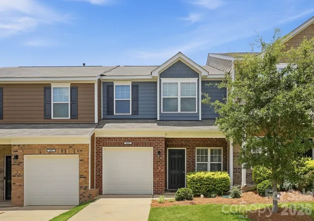 Photo 1 of Townhouse for sale at 4005 Marygrove Ct, Charlotte, NC 28213 | MLS# 4397350 | Listing updated on 2026-08-13