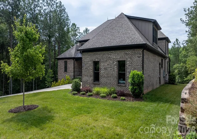 Homes for sale in Granite Falls, NC | 102 Gunpowder View Cir, Granite Falls, NC 28630 | MLS# 4397379