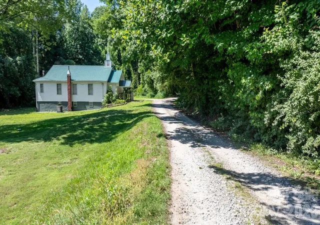 Photo 2 of Single family home for sale at 1715 Morningstar Church Rd, Lenoir, NC 28645 | MLS# 4397399 | Listing updated on 2026-09-20