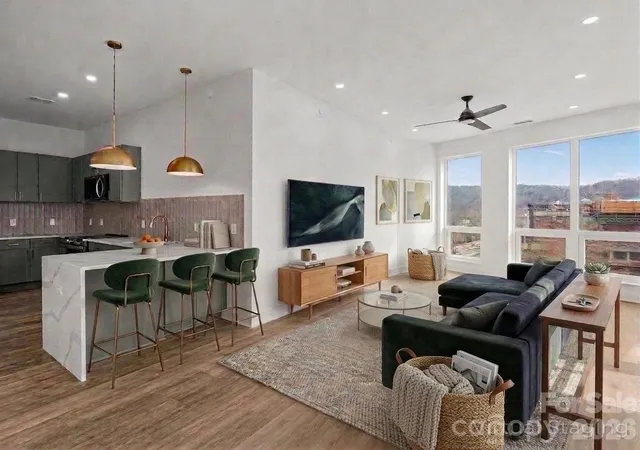 2nd image of 123 Haywood St #204, Asheville, NC 28801 | MLS# 4397413