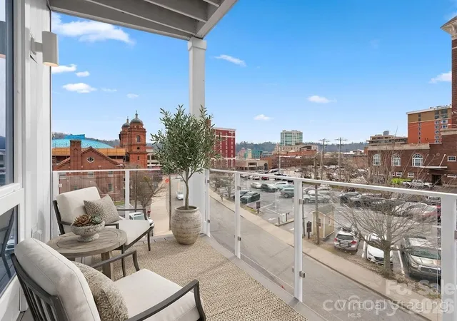 5th image of 123 Haywood St #204, Asheville, NC 28801 | MLS# 4397413