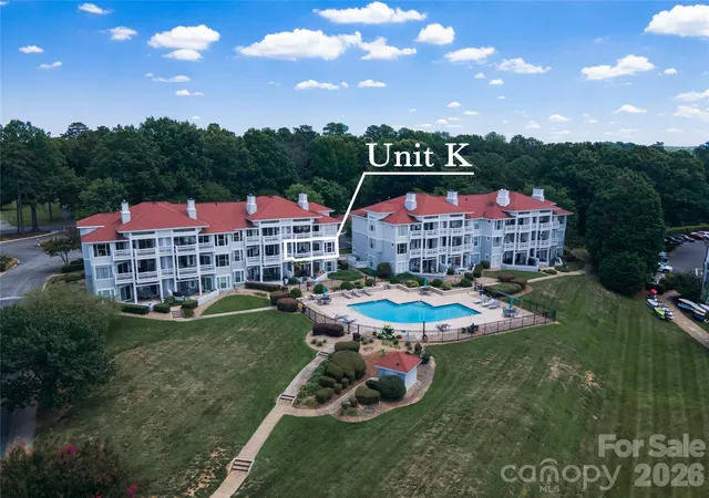 3rd image of 17919 Kings Point Dr #K, Cornelius, NC 28031 | MLS# 4397416
