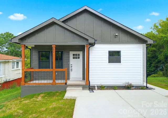 Single family home for sale at 272 Hilltop Ave SW, Concord, NC 28025 | MLS# 4397418 | Listing updated on 2026-09-04