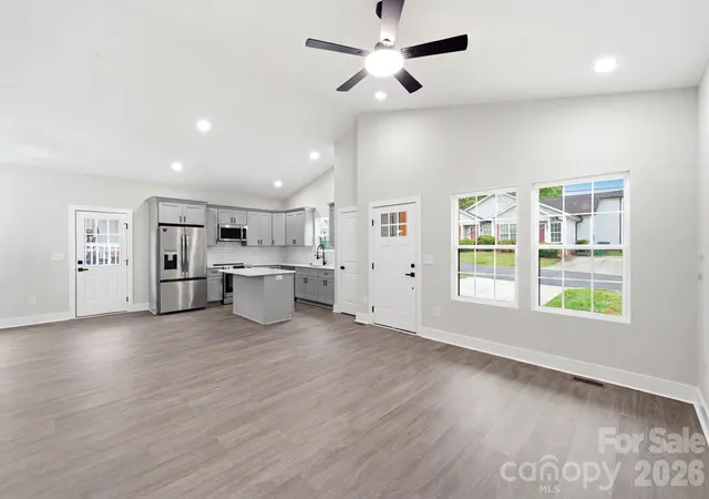 Photo 1 of Single family home for sale at 272 Hilltop Ave SW, Concord, NC 28025 | MLS# 4397418 | Listing updated on 2026-09-04