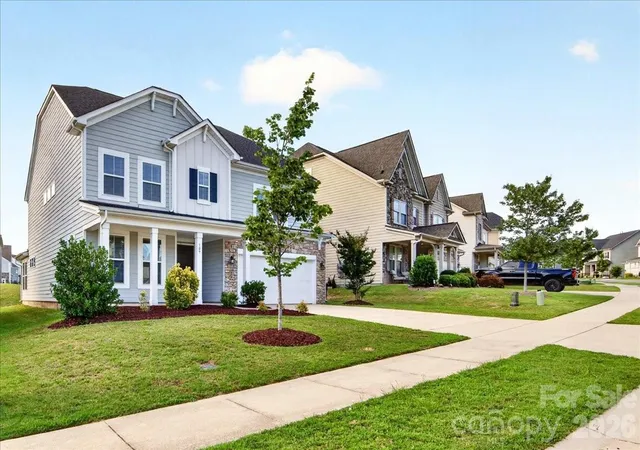Photo 2 of Single family home for sale at 109 Tetcott St, Mooresville, NC 28115 | MLS# 4397424 | Listing updated on 2026-09-19